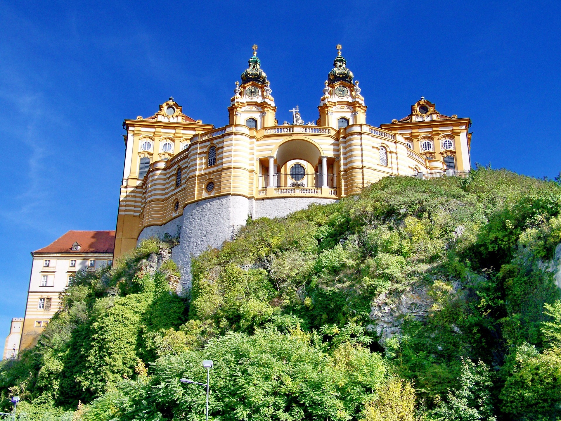 the-stunning-benedictine-abbey-of-melk-austria-alaska-to-mickey